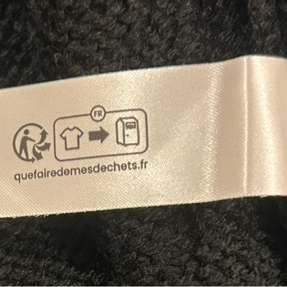 Zara Black, White, & Gold  Sequin Open Front Cardigan Size Medium NWT - Picture 8 of 9